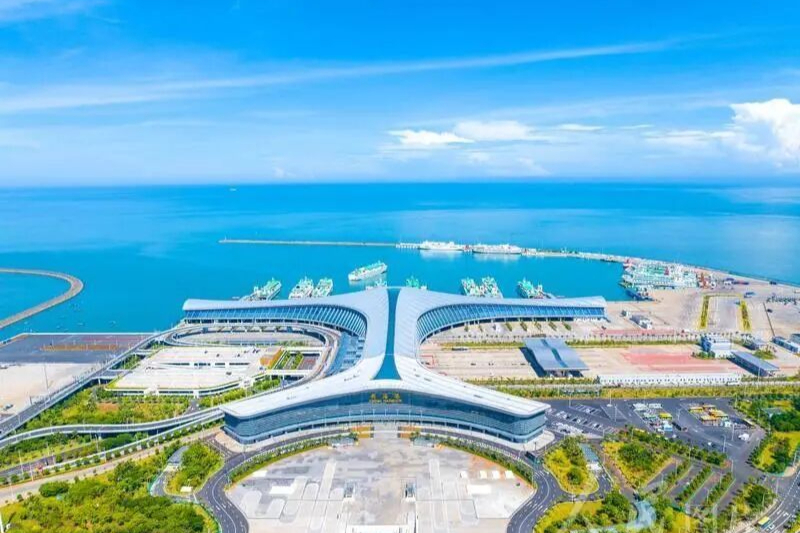 新海港进出旅客 船票即门票·专属福利！ 椰岛新春嗨玩不停～