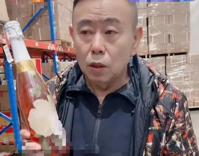 摊上事了!潘长江被官方通报,涉虚假宣传卖酒,水深你把握住了吗