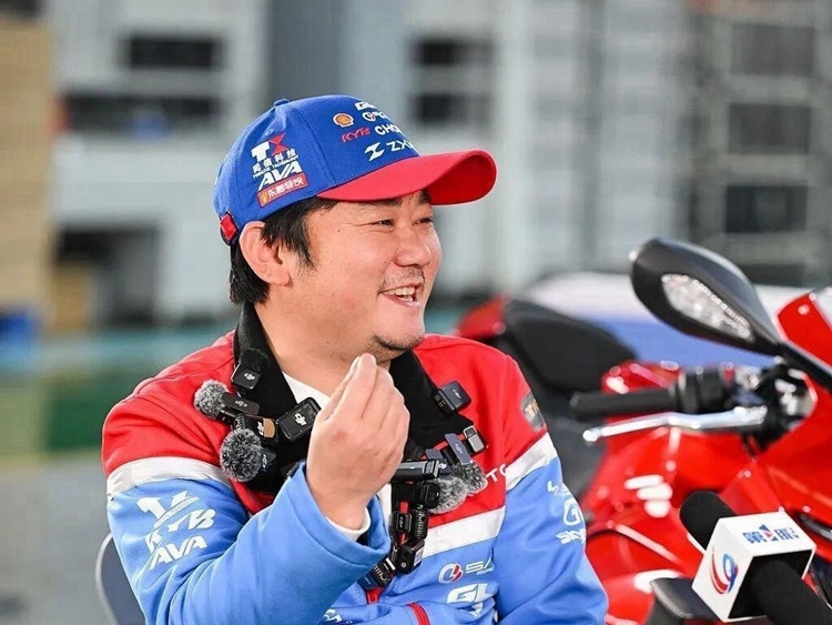 昙花五现？张雪机车WSBK又夺冠了