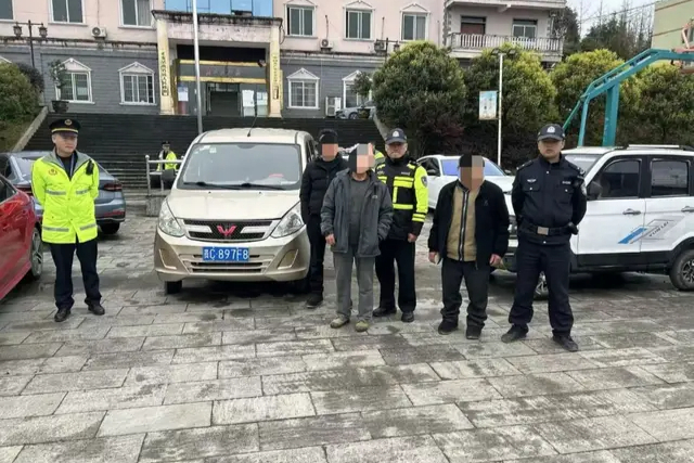 千万别坐！正安这辆“黑车”被当场查获
