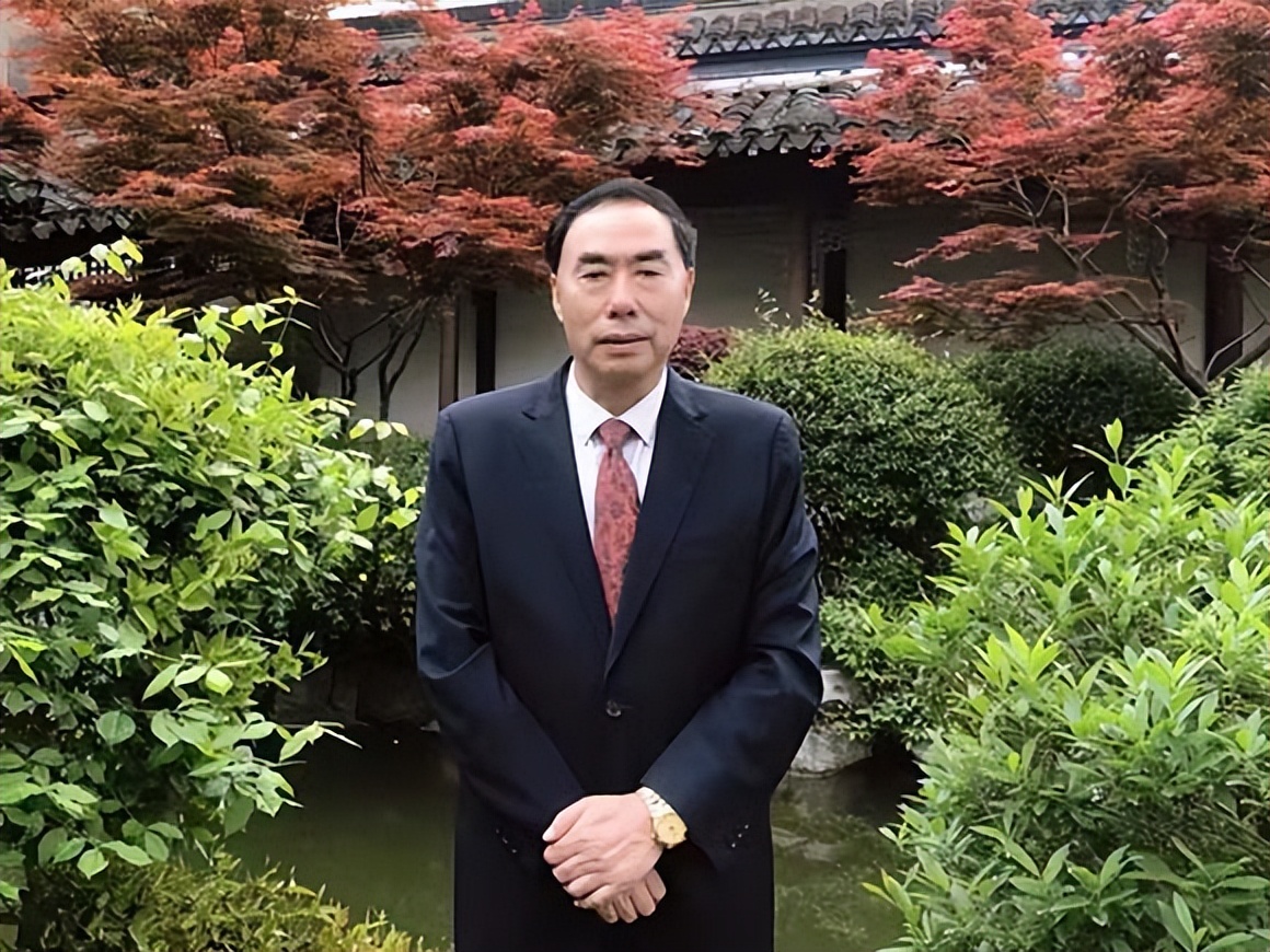 长篇通讯：笑天有故事