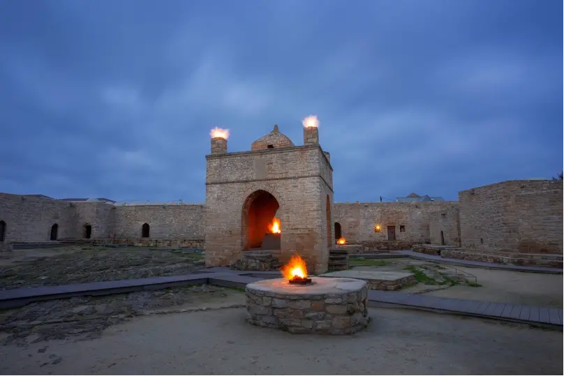 阿特什加火神庙,Azerbaijian.travel