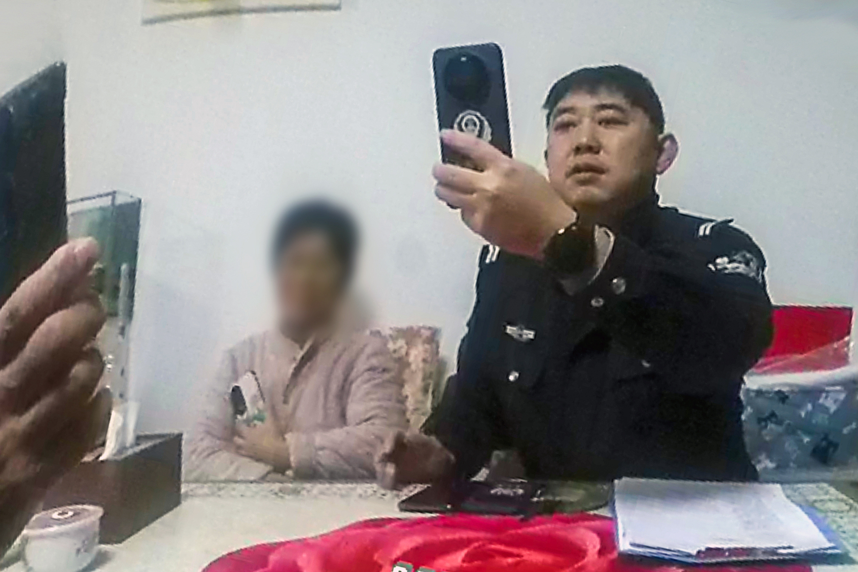 高新分局民警紧急劝阻，老人免于损失588元！