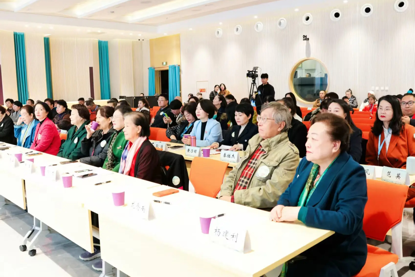 非遗专家与校长交流活动暨非遗传承成果展演在中国儿童中心成功举行