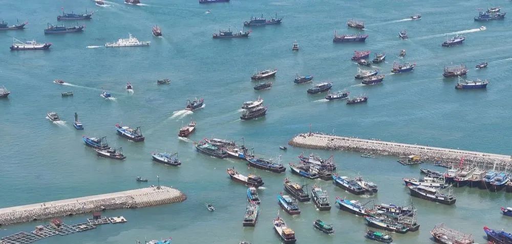 人民日报关注海南“蓝色”经济：渔民吃上“旅游饭”