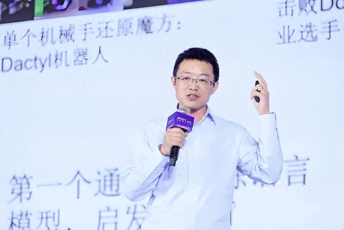 腾讯、小米参投！估值近300亿的“大模型六小虎”，要IPO了！