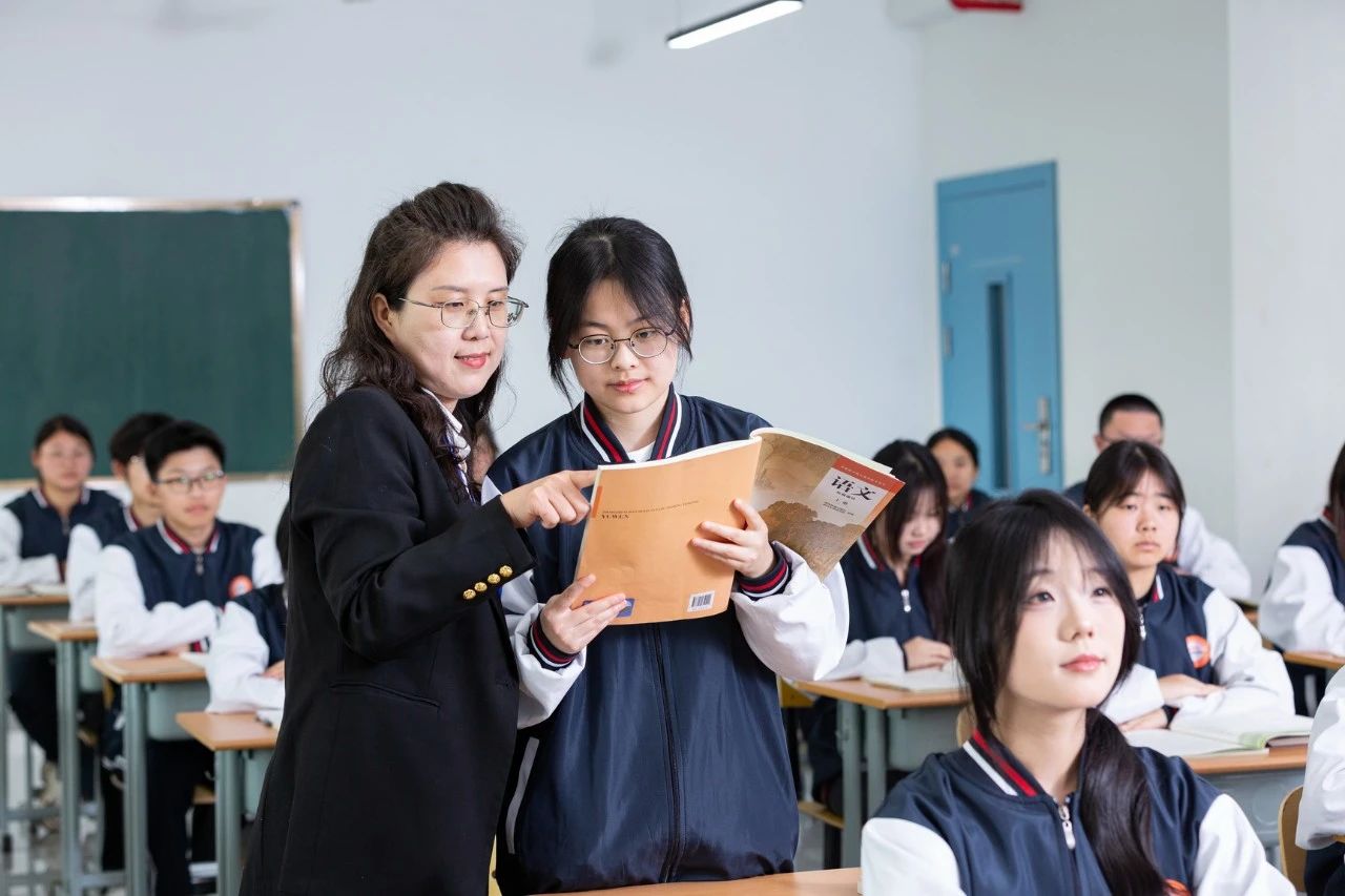 初中生适合学什么专业？西安新东方，以技能铺就成长新赛道