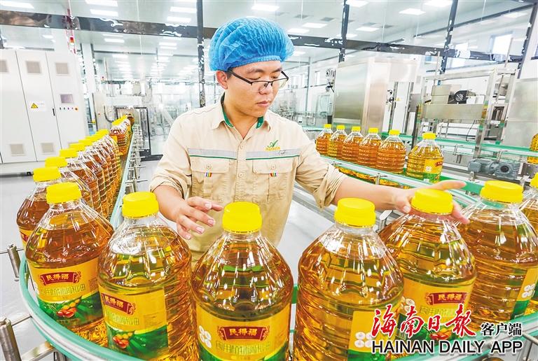 我省代表委员围绕民营经济发展建言献策 让民企吃下谋发展的“定心丸”