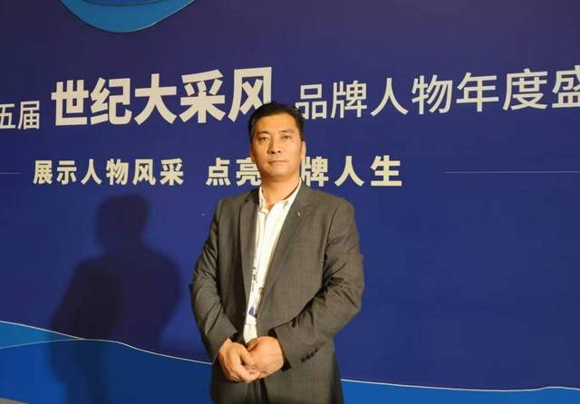 方寸之间见天地，微书毫端写春秋——访陕西微书艺术名家闫巨涛