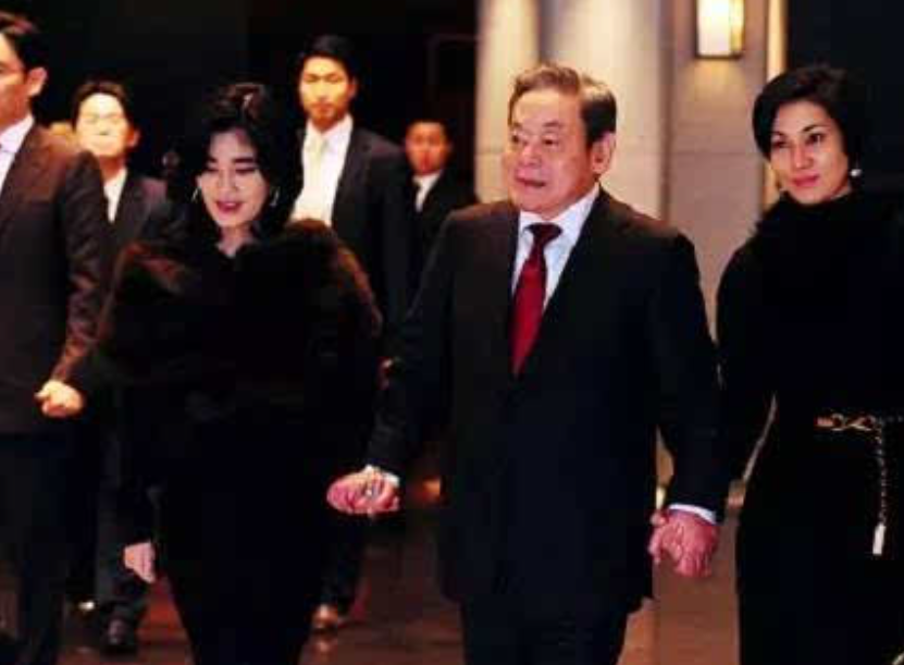 三星公主下嫁保镖，婚后丈夫本性暴露，离婚时索要71亿“分手费”
