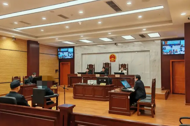 食品添加莫任性，烤鸭店老板为给烤鸭“美颜”获刑！