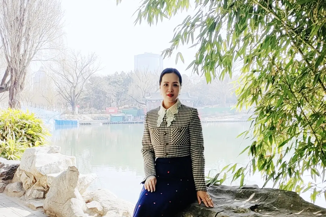 笔墨凝香：成勤芝的艺术人生