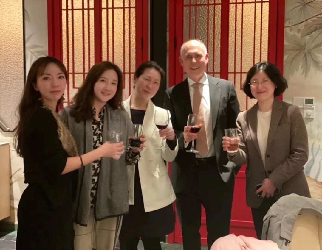 【美国】驻上海总领事馆商务处助力中国餐饮连锁品牌出海，沙龙晚宴圆满举办