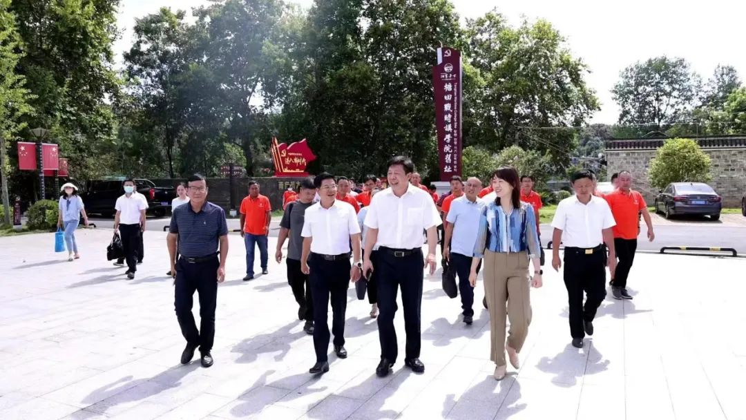 培育新型农业经理人 打造乡村振兴“新引擎”湖南省首期县级农业经理人培训在邵阳县成功开班
