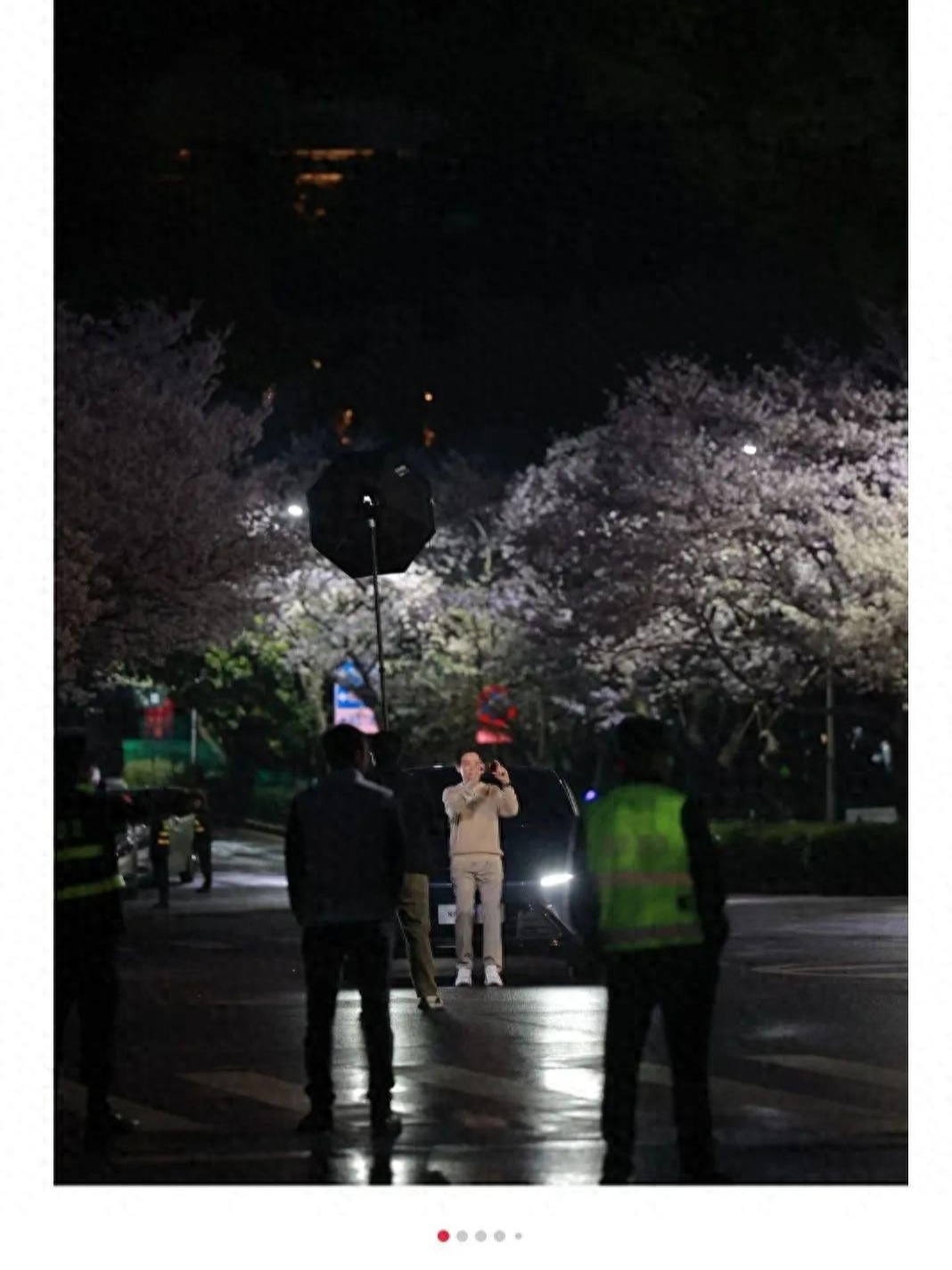 雷军今天又被拍到了！还是在武汉