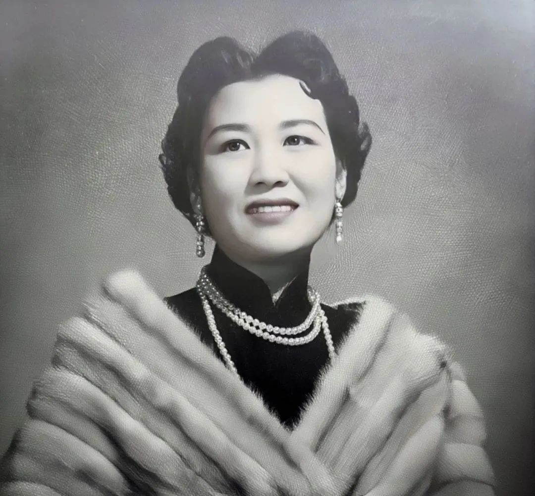 第一个把中餐开到美国的女人拒做蒋介石儿媳