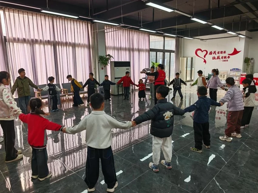 鹤壁市淇滨区天山路街道:家校社协同发力 构建青少年心理健康治理体系(图2) 鹤壁市淇滨区天山路街道:家校社协同发力 构建青少年心理健康治理体系(图2)