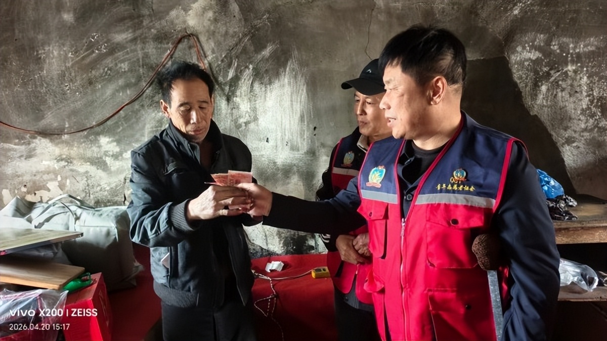 舒兰市青年志愿者协会：紧急救助火灾受灾孤寡老人
