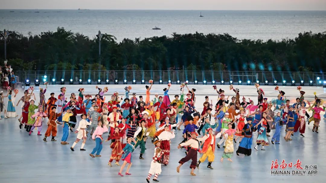 全场沸腾！现场视频＋高清大图来了