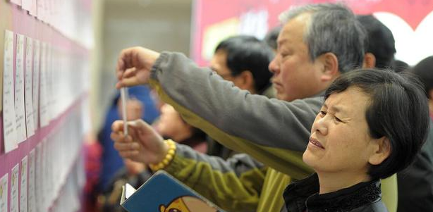 夫妻两人,一年工作下来存10万,在我国属于啥水平?