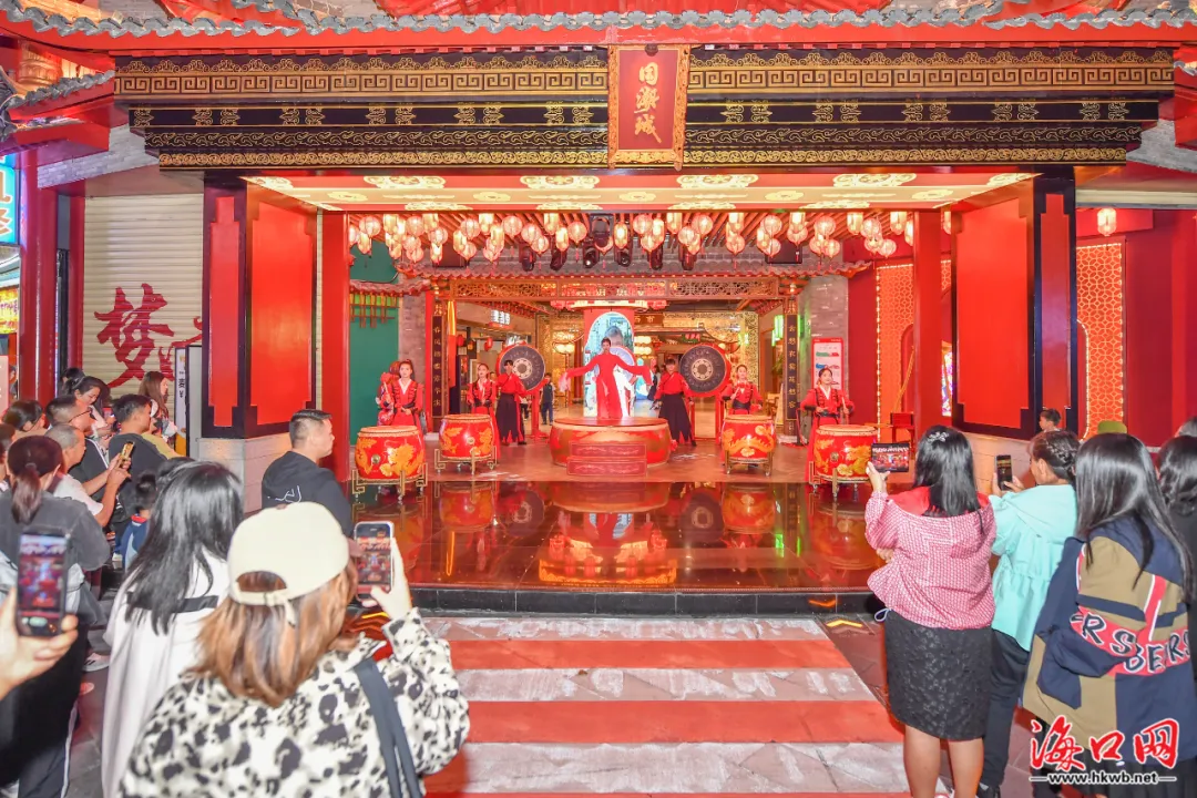 以“券”为媒 点“燃”消费 海口今年已发放消费券5736万元，直接拉动消费10.9亿元