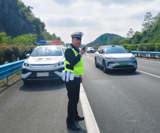 【五一我在岗】坚守不打烊 守护不停歇
