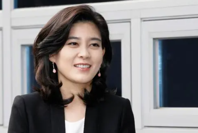 三星公主下嫁保镖，婚后丈夫本性暴露，离婚时索要71亿“分手费”