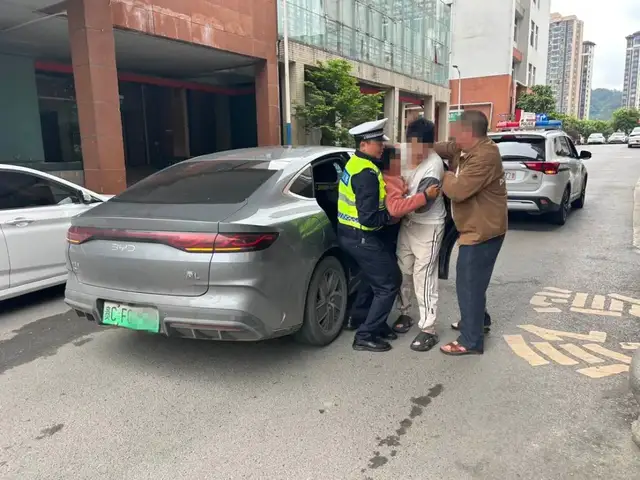 习水公安：紧急送医、温暖守护......暖心警事不停歇