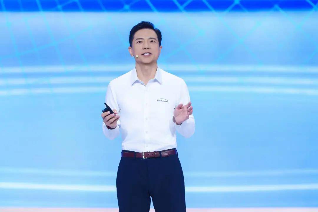百度开启AI新纪元，让智能从成本变成超级生产力