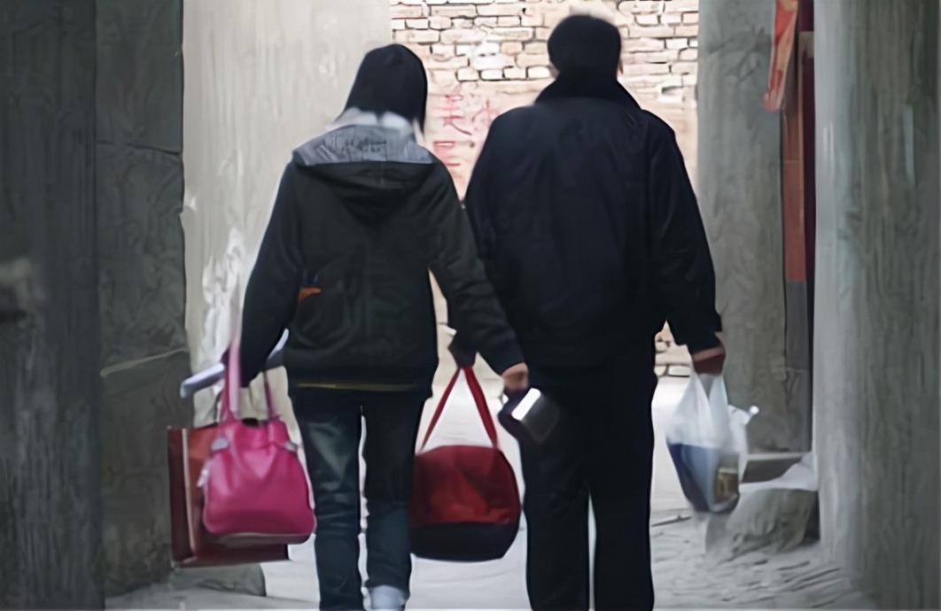 夫妻两人,一年工作下来存10万,在我国属于啥水平?