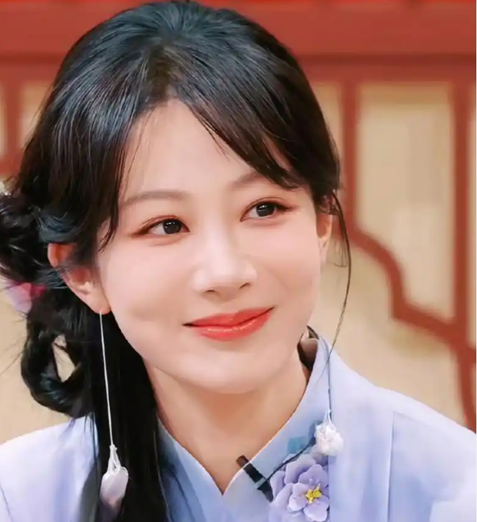 金鹰奖堪称“神仙打架”！杨紫双剧冲视后，她的胜算到底有多大？