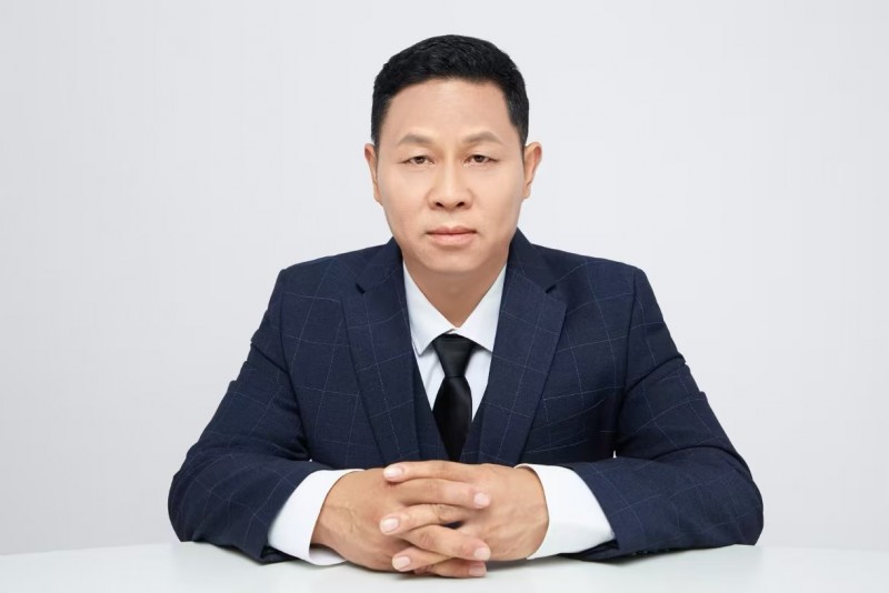 思想巨匠崔士忠：跨界融合的“当代才子”
