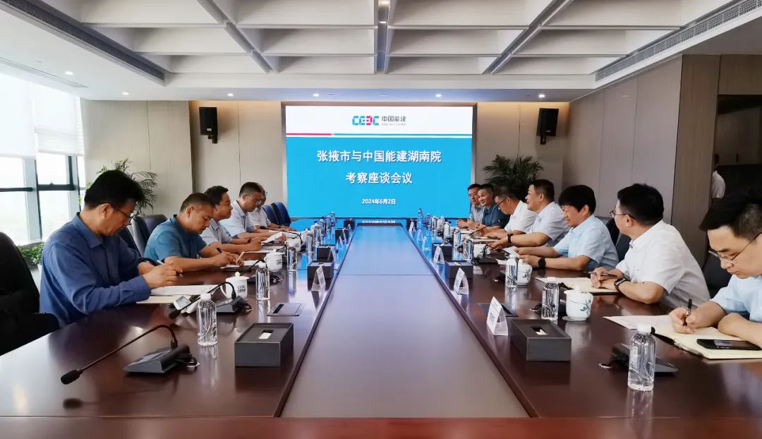 张掖市委书记卢小亨一行莅临力本农业装备股份有限公司