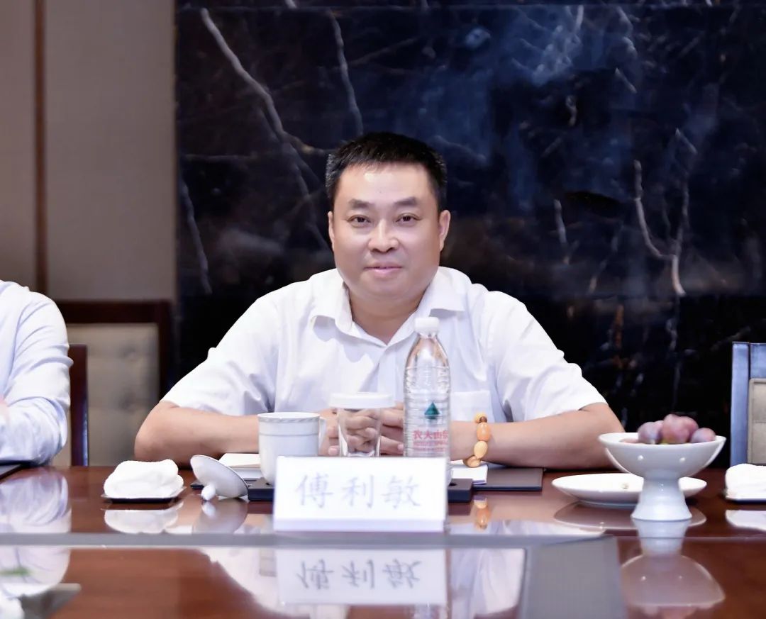 傅利敏.jpg