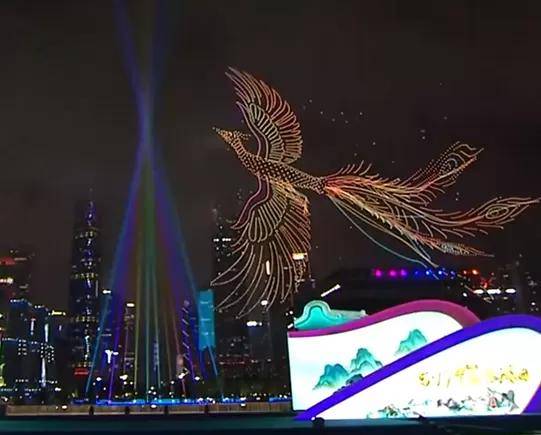 5190架无人机点亮珠江:广州以夜空为幕演绎岭南文化IP(图3)
