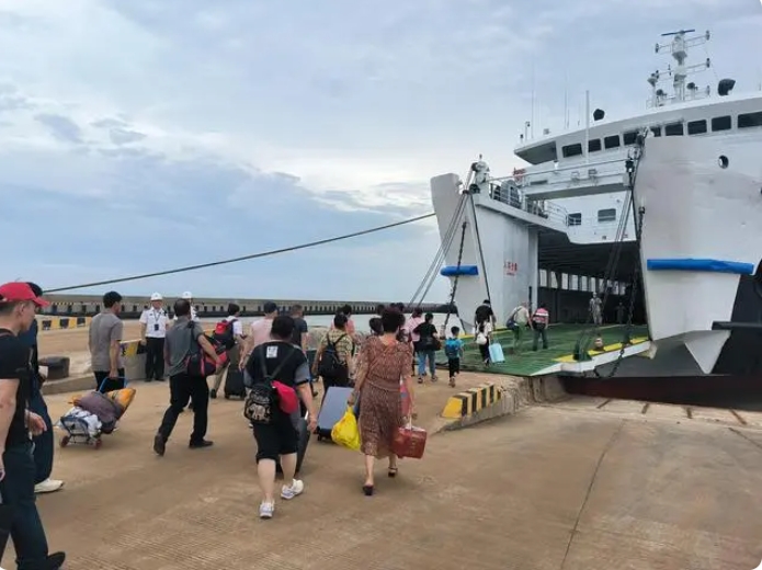 琼州海峡客滚运输已恢复正常班轮化运营