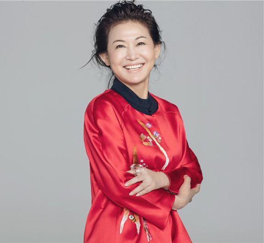 赵燕已取代陈丽华,成为北京女首富,没有背景的她是如何创业的