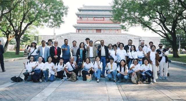 触摸千年脉动，共筑文明之桥——人类命运共同体国际智库论坛嘉宾开启北京中轴线文化体验之旅(图9)