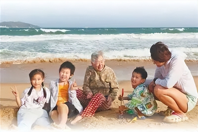 《人民日报》关注海南长护险落实、深海装备制造和春节旅行