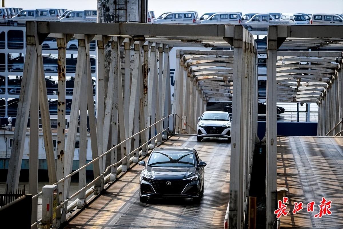 汉南港区申报国家一类口岸临时开放，武汉即将开启汽车出海新通道