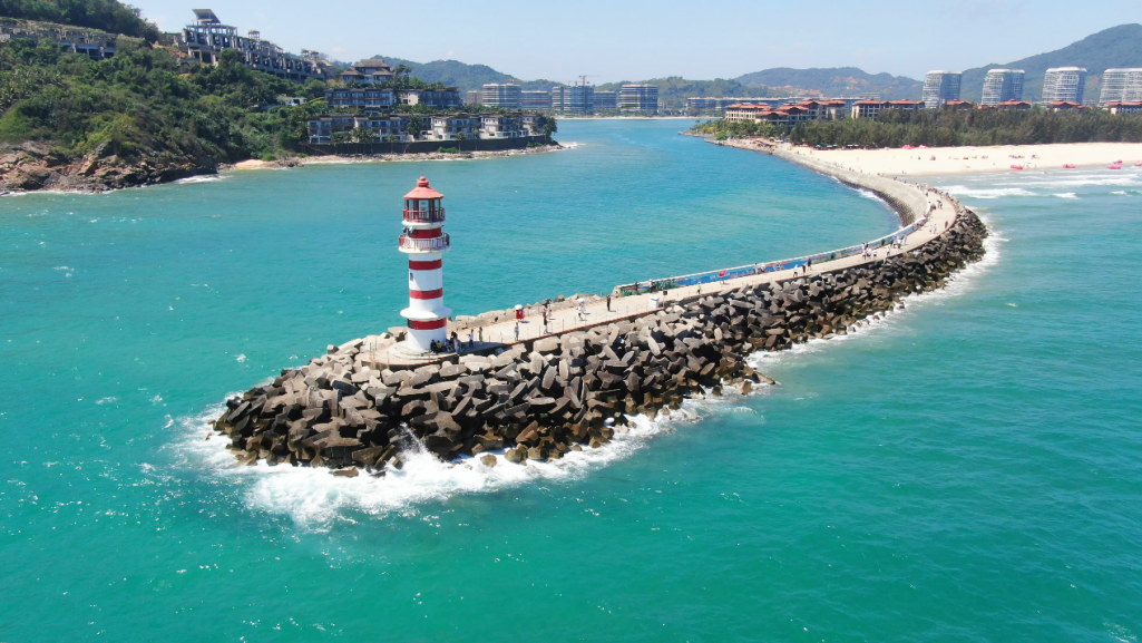 奔赴海南，解锁海岛浪漫天花板！拍照打卡攻略→