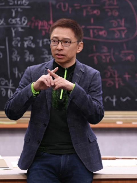 沉迷物理的张朝阳，去年和搜狐赚了近6亿美元