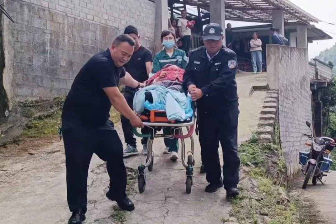 暖心警事让“假期”更有温度