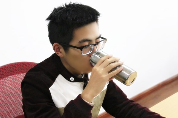 老得慢的男性,大多都有“共性”,若你也能做到,显得有活力
