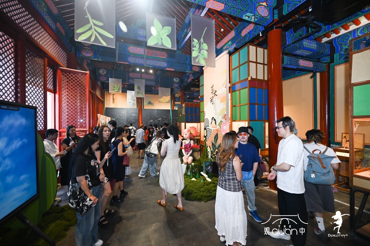 “草木间——中轴国医之多萝西仙草精灵艺术展”全国首展在京开幕(图11) “草木间——中轴国医之多萝西仙草精灵艺术展”全国首展在京开幕(图11)