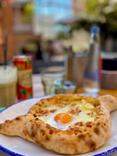 △鸡蛋芝士塔Khachapuri。(图/unsplash)