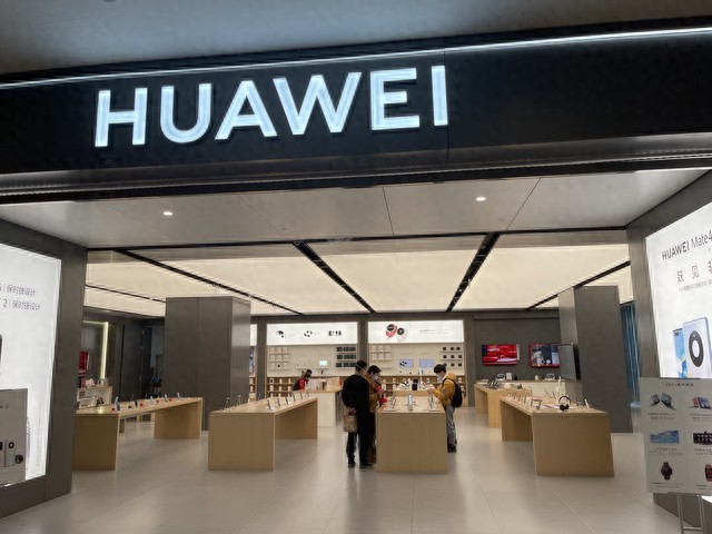 没人敢承认！华为和魅族，成了手机圈仅有“真英雄”？