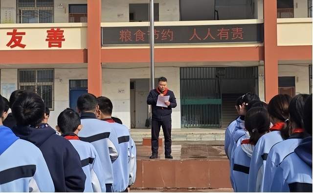 凝聚青春力量守护粮食安全共青团牧野区委国家粮食安全宣传周活动