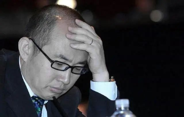 被罚7亿后,潘石屹再遭一击
