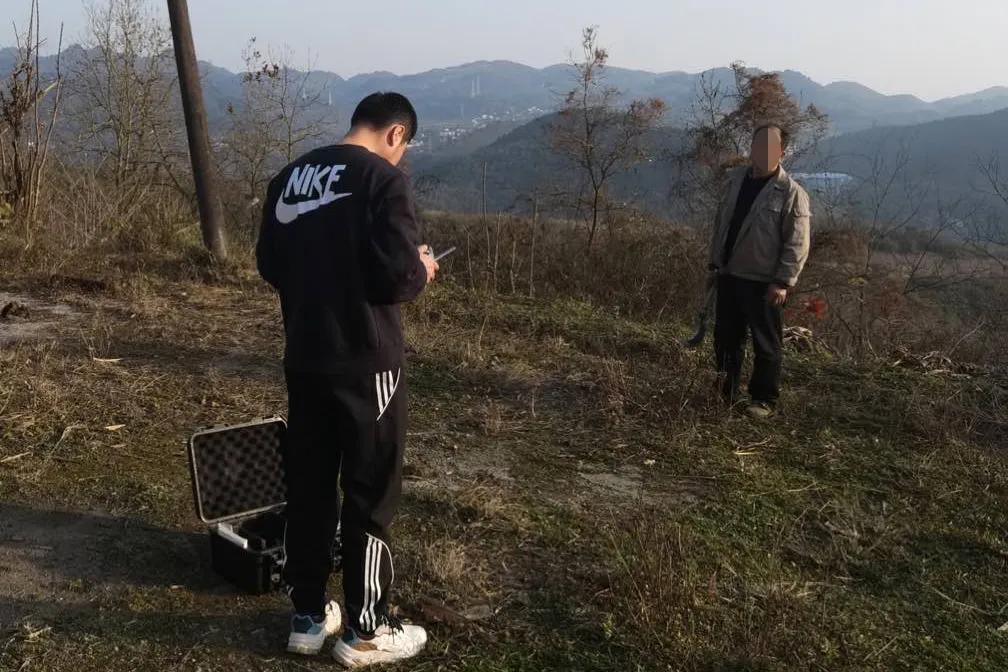 无人机化身“空中神探”！1小时找回3头走失耕牛！